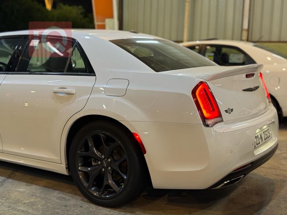 Chrysler 300